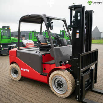 Chariots électriques à 4 roues 2025  Manitou ME 450 (3)