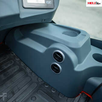 Eléctrico - 4 rodas 2025  Heli CPD 100 (20)