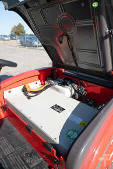 Electric - 4 wheels 2024  Manitou ME 425 C (10)