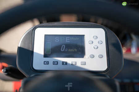 Electric - 4 wheels 2024  Manitou ME 425 C (6)