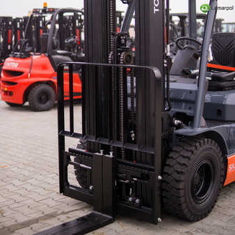 Propane Forklifts 2023  Toyota 8FGF25 (5) 
