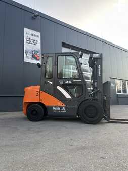 Carretilla elevadora diésel 2019  Doosan D35C-7 (2)