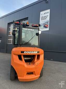 Carretilla elevadora diésel 2019  Doosan D35C-7 (6)