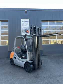 Propane Forklifts 2012  Still RX70-30 T (5)