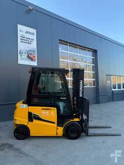 4-wiel elektrische heftrucks 2018 Hyundai 25BH-9 (1)