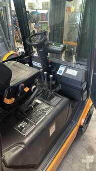 Manuseador de contentores 2005  Still R 70-30 I (4)