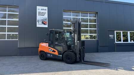 Diesel heftrucks 2022 Doosan D50C-9 (2)