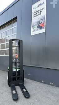 Ruční vysokozdvižný vozík 2025  Cesab S212L (3)