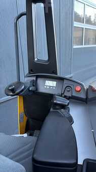 Reachtrucks 2011 Jungheinrich ETV 216 (4)