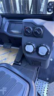 Chariots élévateurs diesel 2024  Bobcat D35C-9 (9)