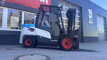 Dízel targoncák 2025  Bobcat D35NXS (2)
