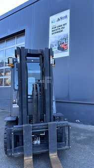 Dieselstapler 2022  Doosan D30NXS (10)