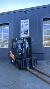 Dieselstapler 2022  Doosan D30NXS (12)