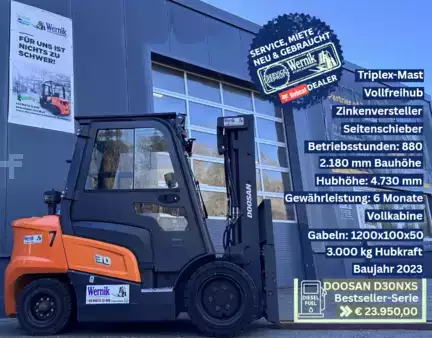 Chariots élévateurs diesel 2023  Doosan D30NXS (1)