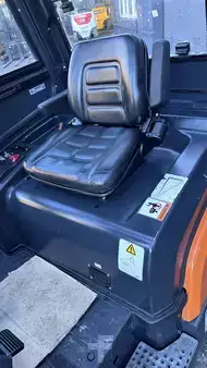 Chariots élévateurs diesel 2023  Doosan D30NXS (9)