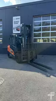 Empilhador diesel 2022  Doosan D50S-9 (8)