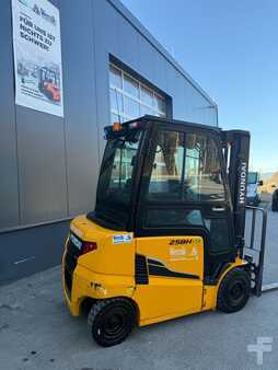 Elektro 4 Rad 2018  Hyundai 25BH-9 (2)