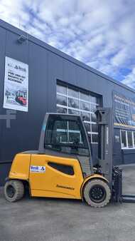 Sähkö - 4 pyör 2022  Jungheinrich EFG S50 (7)