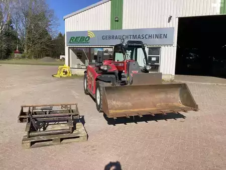 Verreikers (vast) 2017  Massey Ferguson TH 6030 H (2)