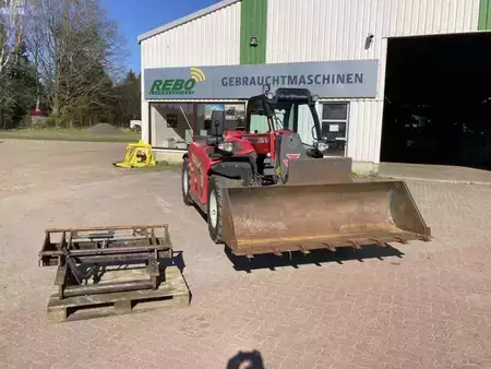 Telescopic forklift rigid 2017 Massey Ferguson TH 6030 H (2)