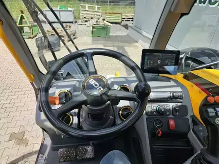Sollevatori telescopici rigidi 2021  JCB 542-70 Agri Super (13)