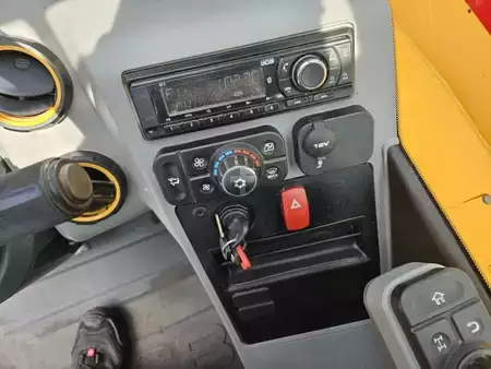 Sollevatori telescopici rigidi 2021  JCB 542-70 Agri Super (14)