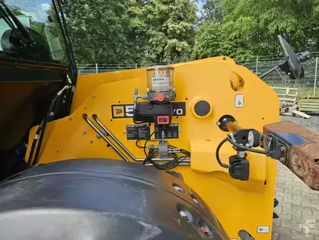 Sollevatori telescopici rigidi 2021  JCB 542-70 Agri Super (18)