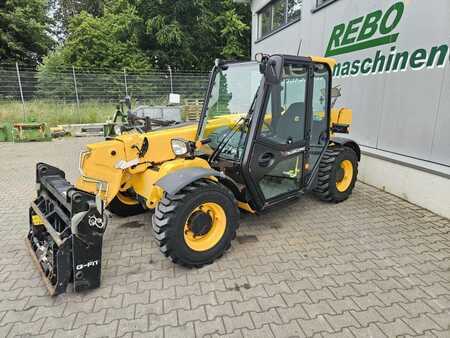 Manipulador fijo 2019  JCB 525-60 (1)