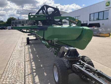 Egyéb 2015  John Deere 630X (3)