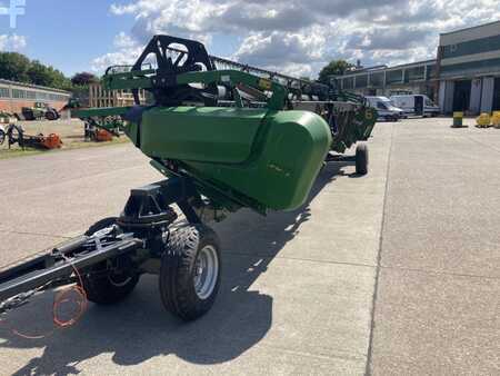 Egyéb 2015  John Deere 630X (8)