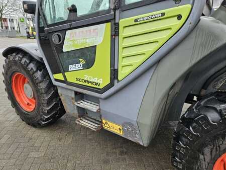 Claas SCORPION 7044 VARIPOWER