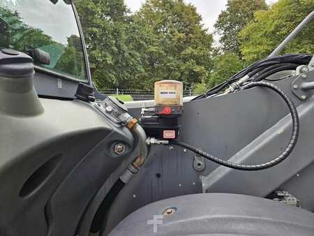 Manipulador fijo 2014  Claas SCORPION 9055 VARIPOWER (18)