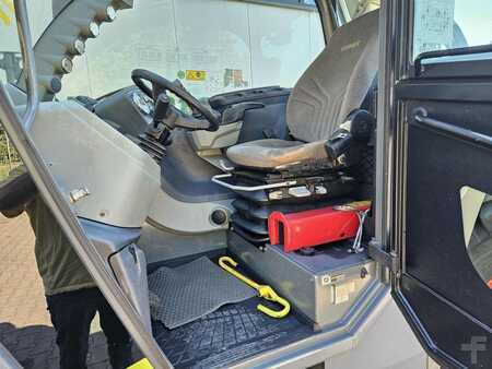 Telescopic forklift rigid 2015  Claas Scorpion 7044 Varipower (7)