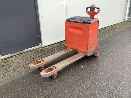 Pallet Stackers 2011  Linde T20 (1) 