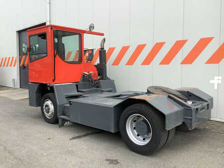 Tracteur à bagages 2002  MOL YM200/4x2 (2)