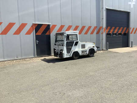 Terminaltraktor 2018  Charlatte TD225PB (5)