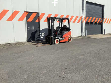 Nestekaasutrukki 2017  Linde H16T-01 (4)