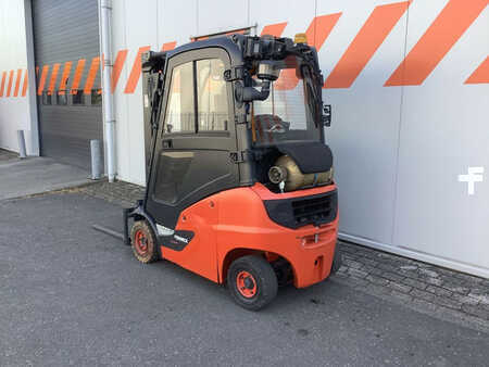 Empilhador a gás 2018  Linde H16T-01 (2)