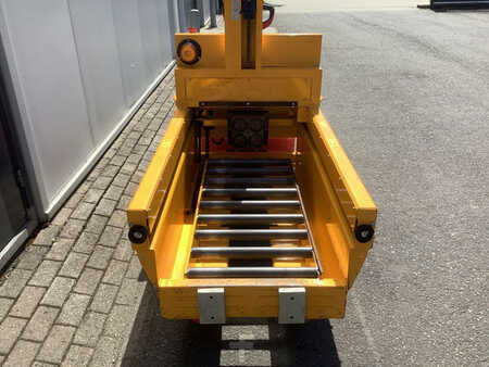 Låglyftare El 2011  Linde T16-Battery changing system (6)