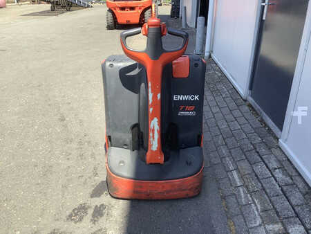 Porta-paletes elétrico 2020  Linde T18 (3)