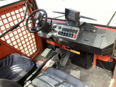 Terminal tractor 2017  Charlatte TG225 (3)