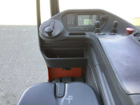 Schubmaststapler 2014  Linde R14-01 (3)