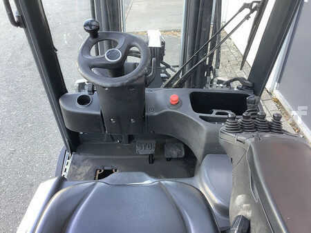Electric - 3 wheels 2018  Linde E20L-02 (3)