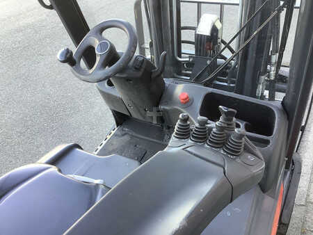 Electric - 3 wheels 2018  Linde E20L-02 (3)