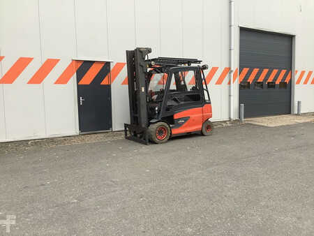 Elektryczne 4-kołowe 2015 Linde E50-01/600 (4)