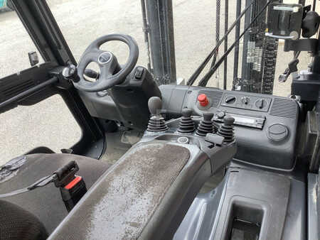Eléctrico - 4 rodas 2020  Linde E50HL-01/600 (3)