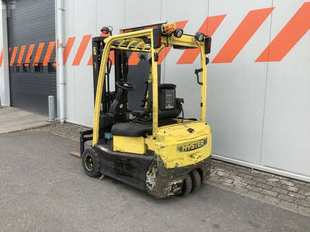 Carrelli elettrici 3 ruote 2015  Hyster J1.8XNT (2)