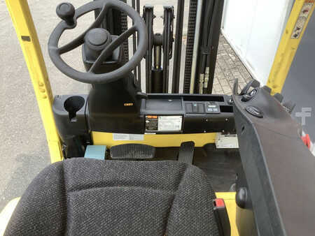 Carrelli elettrici 4 ruote 2013  Hyster J3.0XN (3)