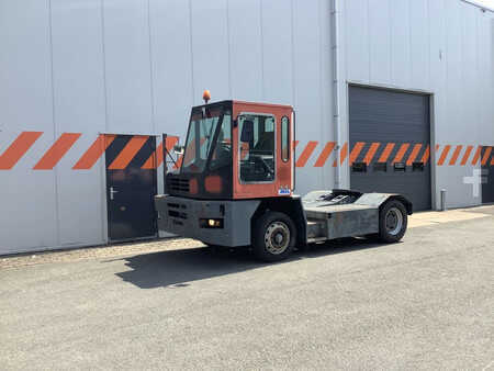 Trator de terminal 2002  MOL YT200/4x2 (4)
