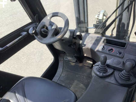 Diesel heftrucks 2009  Linde H18D (3)